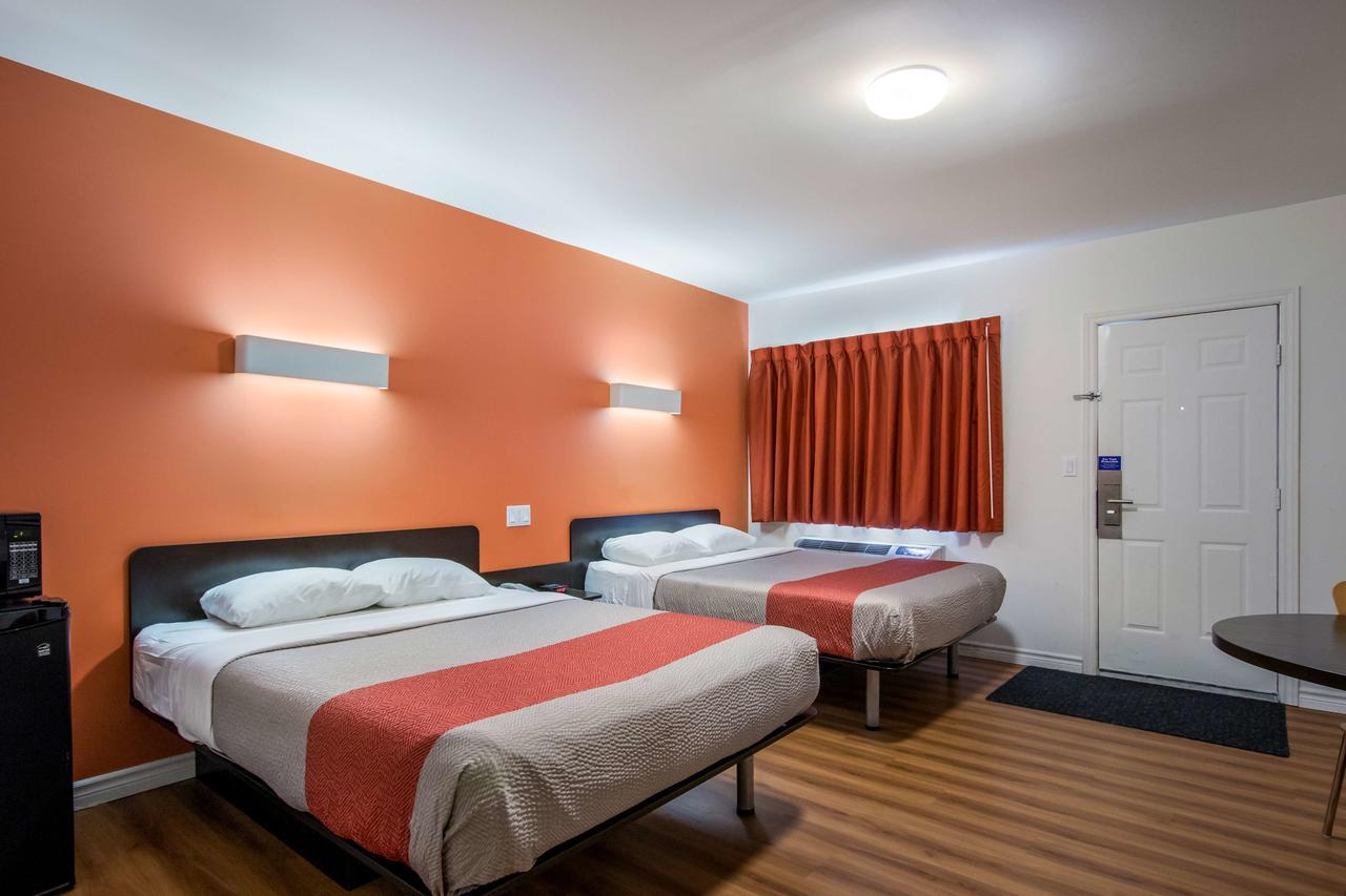 Motel 6-Sudbury, On Buitenkant foto
